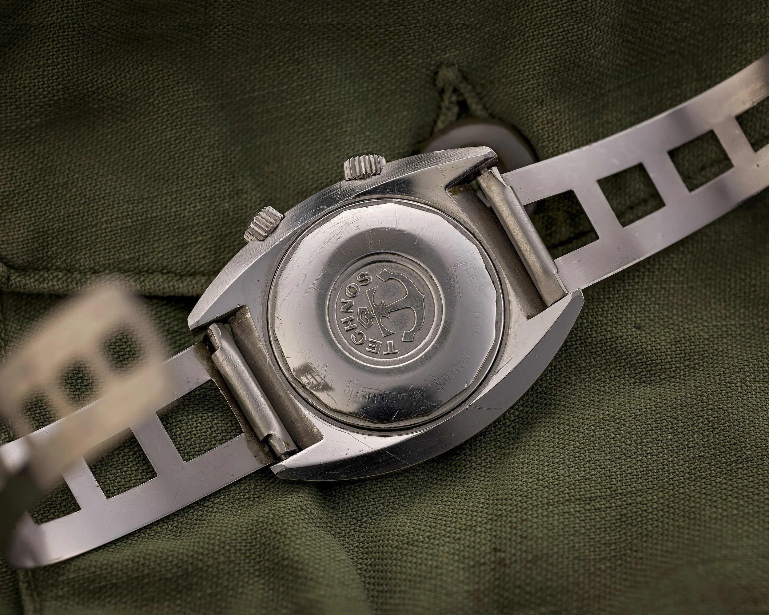 TECHNOS, STAINLESS STEEL SUPER COMPRESSOR 'SKY DIVER', REF. 1341